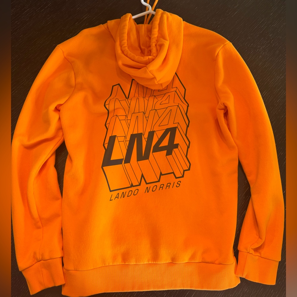 Official Lando Norris McLaren Hoodie. US size M.